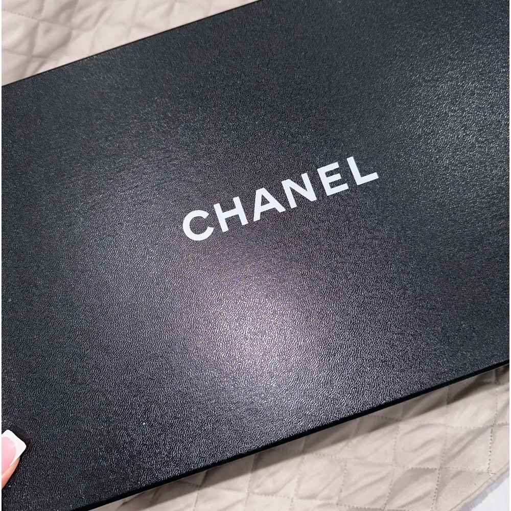 CHANEL SNEAKERS